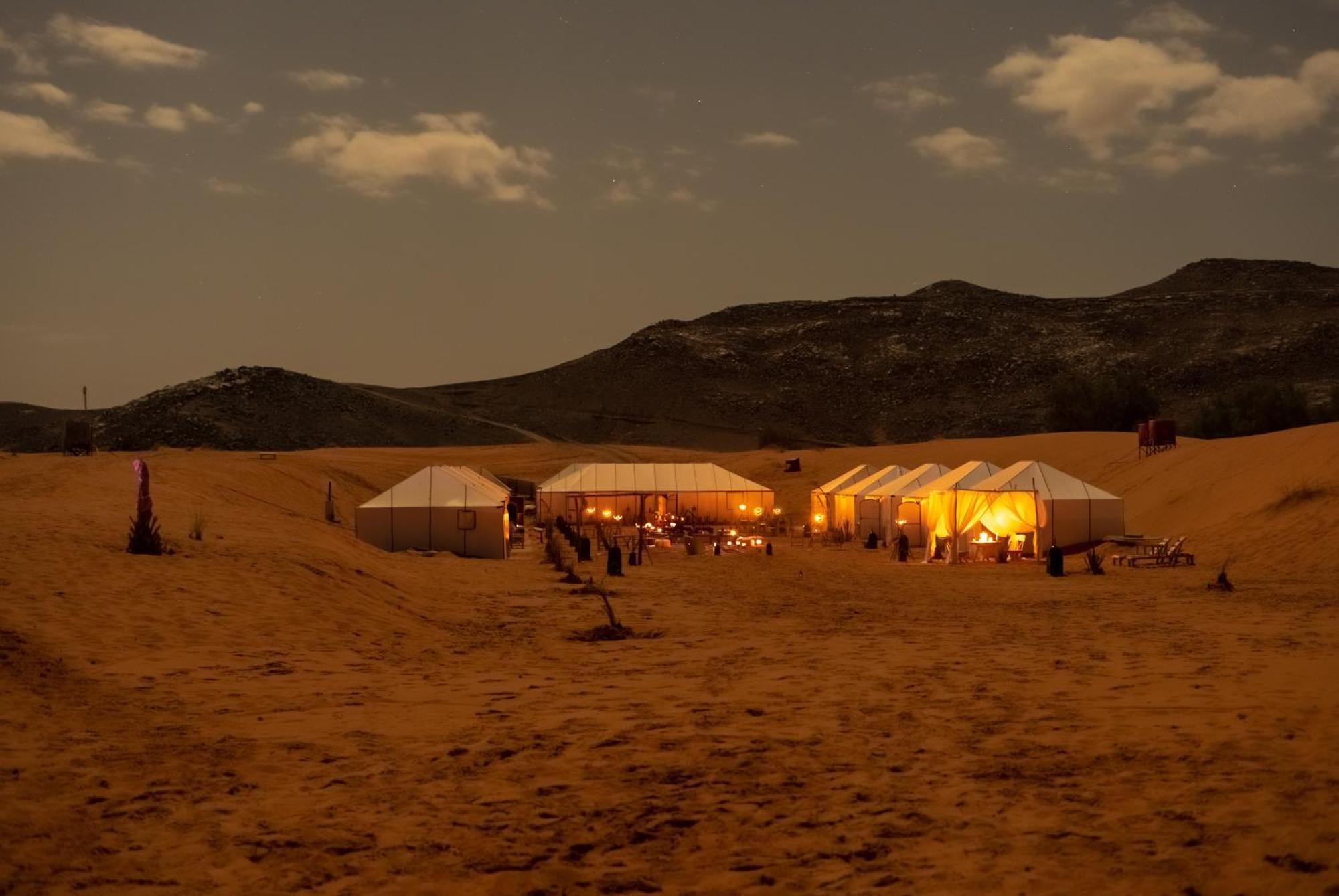 Hotel Sanmao Royal Camp 皇家营地 Merzouga Exterior foto